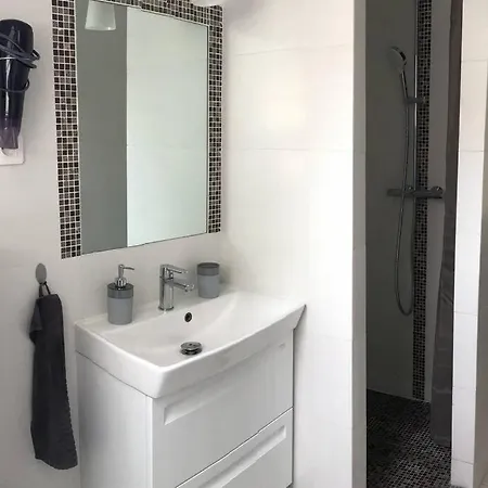 Ferienwohnung Duplex Bellifontain Au Coeur De Fontainebleau Exterior foto